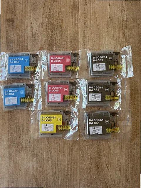 Unopened New Brother LC61 Printer Ink Cartridges (8)